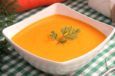 sopa cremosa de zanahoria