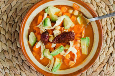 caldo tlalpeño